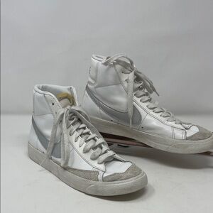 Nike White High-Top Sneakers with Gray Swoosh Size 7.5
